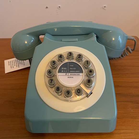 GPO 746 Rotary 1970s-style Retro Landline Phone - Picture 2 of 2